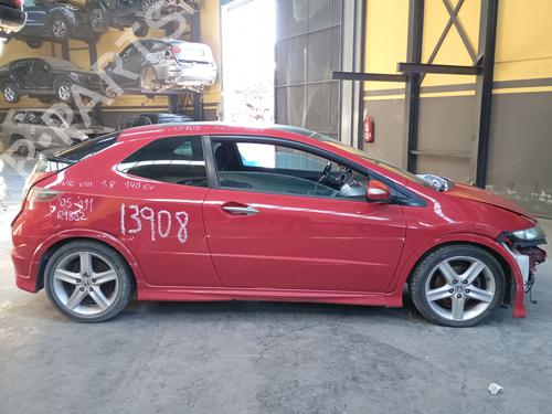 Brugte HONDA CIVIC VIII Hatchback (FN, FK) 1.8 (FN1, FK2) (140 hp) 4339768