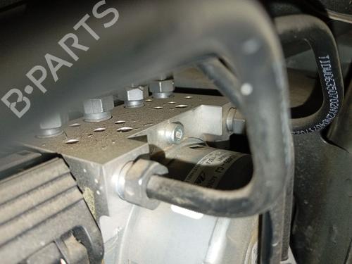 Used ABS pump FORD KUGA II (DM2) 1.5 TDCi (120 hp) 31915469