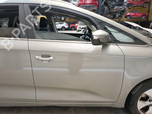 Used Right front door KIA CARENS IV Van (A4) CRDi (116 hp) 27297320