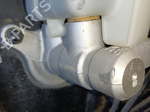 Used Brake master cylinder KIA SPORTAGE III (SL) 1.7 CRDi (116 hp) 28017941