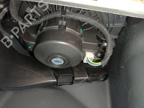 Used Heater blower motor Heater blower motor FORD TRANSIT V363 Van (FCD, FDD) 2.0 EcoBlue (130 hp) 40228324 40228324