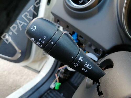 Headlight switch RENAULT CAPTUR I (J5_, H5_) 1.5 dCi 90 (J5N4, J5M5, J5MW, J5M6, J5AL, J5AJ) | BP5805975I24 