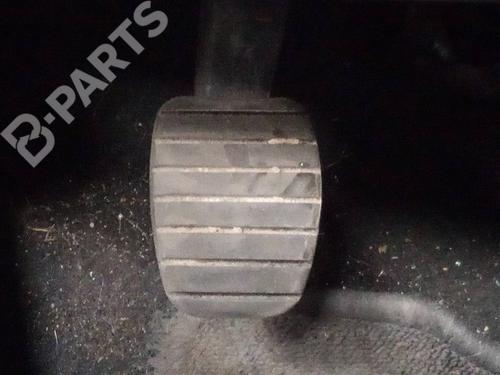 Used Clutch pedal Clutch pedal DACIA SANDERO II TCe 90 (B8M1, B8MA, B8AC) (90 hp) 8789295 8789295