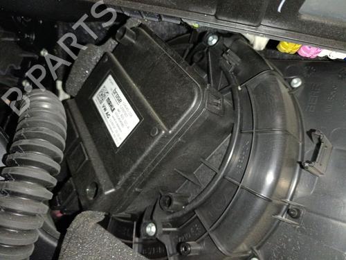 Used Heater blower motor Heater blower motor AUDI A4 B9 (8W2, 8WC) 2.0 TDI (150 hp) 40259924 40259924