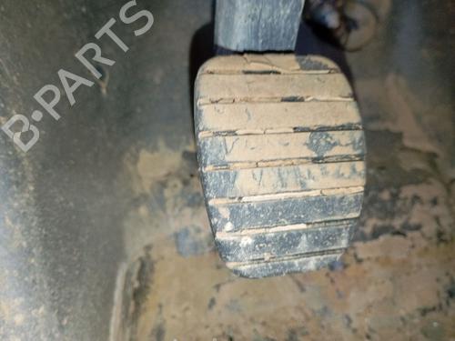 Used Clutch pedal RENAULT EXPRESS Box Body/MPV 1.5 Blue dCi 75 (F6AA) (75 hp) 28071747