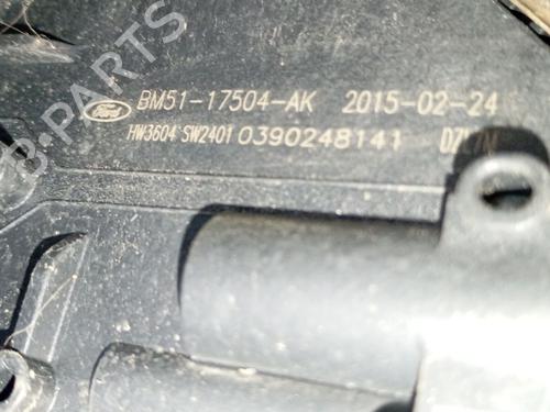 front-windshield-wiper-arm-ford-focus-iii-turnier-2010-2011-2012-2013-2014-2015-2016-2017-2018-2019-2020-32392044 main image