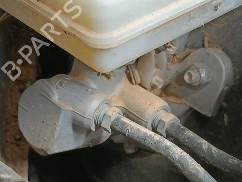 Used Brake master cylinder BMW X4 (F26) xDrive 20 d (190 hp) 27354691