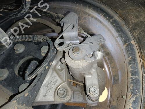 Used Right rear brake caliper CITROËN BERLINGO (ER_, EC_) 1.5 BlueHDi 100 (102 hp) 28043072
