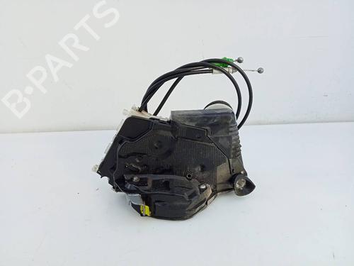 Used Front left lock TOYOTA YARIS (_P13_) 1.0 (KSP130_, KSP130) (69 hp) 10635311