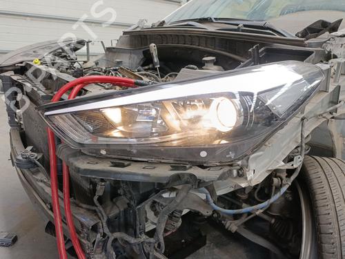 Faro izquierdo HYUNDAI TUCSON (TL, TLE) 1.7 CRDi (116 hp) 30002236