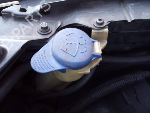 Used Windscreen washer tank VOLVO S60 I (384) D5 (185 hp) 24681217