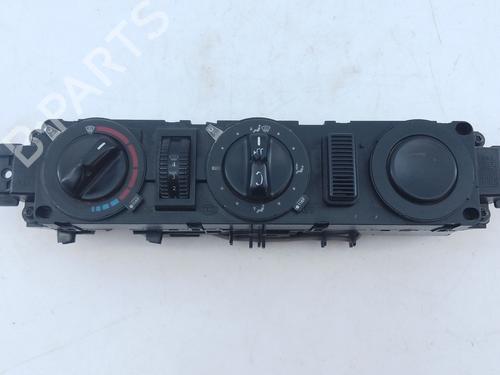 Używane Panel klimatyzacji / ogrzewania MERCEDES-BENZ VITO / MIXTO Van (W639) [2003-2025]  30589441