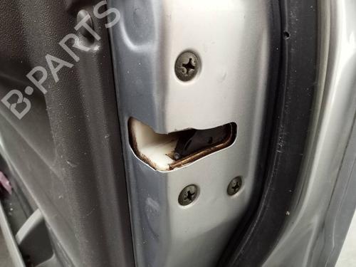 Used Front right lock MITSUBISHI PAJERO III (V7_W, V6_W) [1999-2007]  22976698