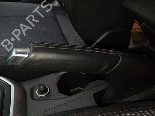 hand-brake-vw-taigo-cs1-2021-34124568 main image