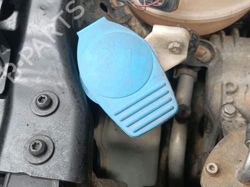 Used Windscreen washer tank Windscreen washer tank 39201425 39201425