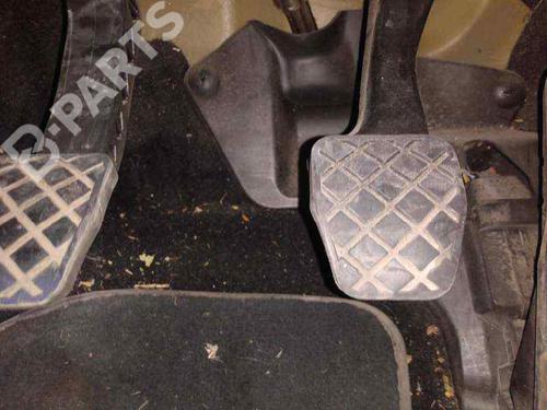 Used Break pedal Break pedal VW GOLF VI (5K1) 1.6 BiFuel (102 hp) 8786761 8786761