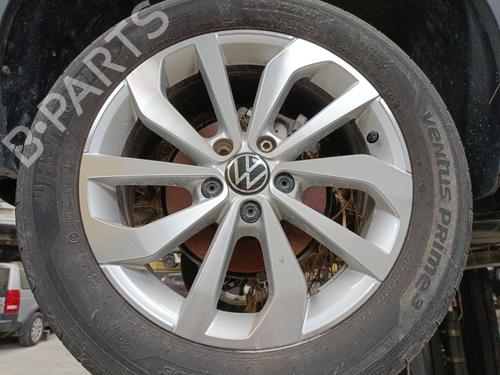 BP32979773O1 main image