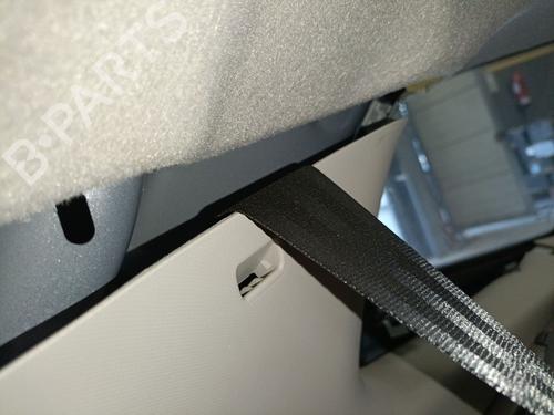 Used Rear center seatbelt Rear center seatbelt 39613028 39613028