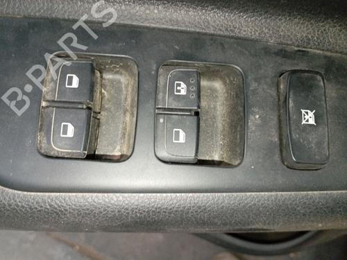 Used Left front window switch KIA STONIC (YB) 1.0 T-GDi Eco-Dynamics+ (101 hp) 30684496