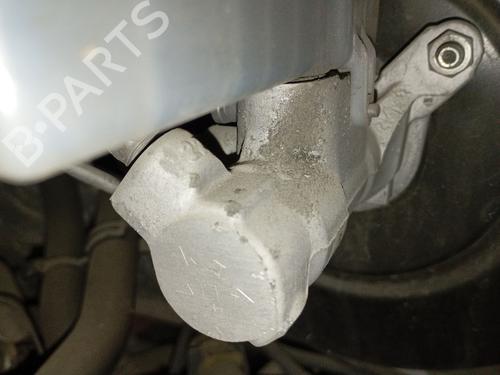 brake-master-cylinder-dacia-dokker-box-bodympv-2012-2013-2014-2015-2016-2017-2018-2019-2020-2021-31939087 main image