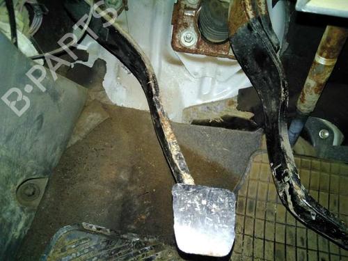Used Clutch pedal TOYOTA HILUX VII Pickup (_N1_, _N2_, _N3_) [2004-2016]  8788393