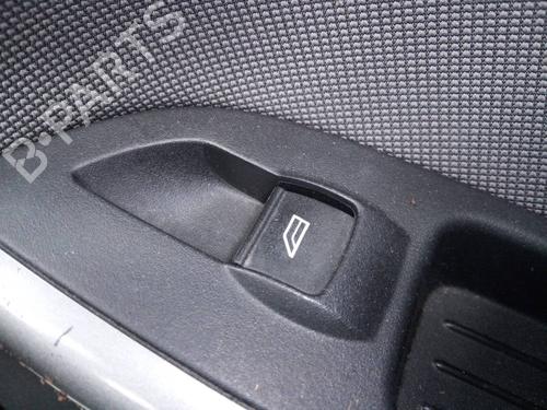 Used Right front window switch FORD FOCUS III [2010-2020]  19923719
