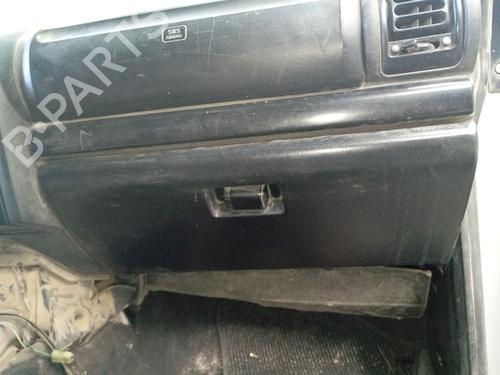 Used Glove box LAND ROVER DISCOVERY II (L318) [1998-2004]  32319123