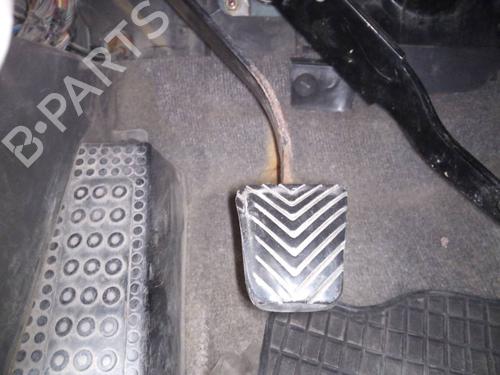 Used Clutch pedal MITSUBISHI PAJERO III (V7_W, V6_W) 3.2 Di-D (V68W) (160 hp) 17920906