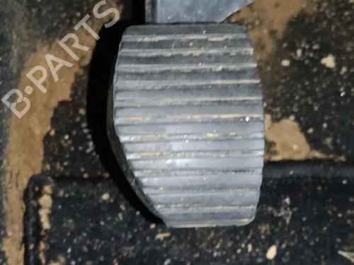Pedal embraiagem PEUGEOT 2008 I (CU_) 1.2 THP 110 / PureTech 110 (110 hp) 31992860