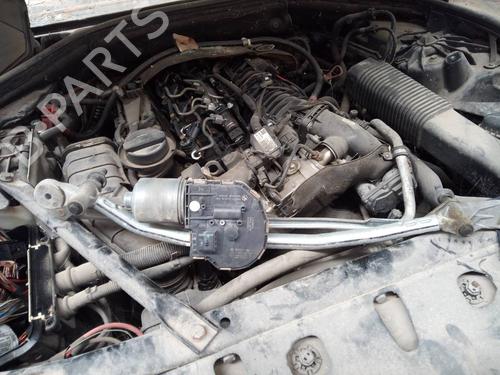 Used Front wiper motor BMW 5 Touring (F11) 520 d xDrive (184 hp) 19098457