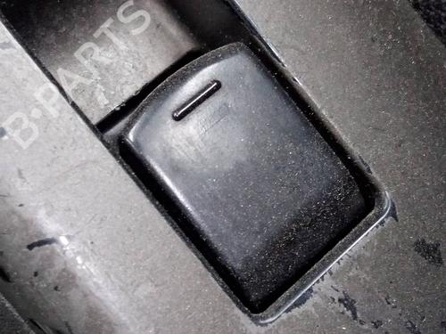 Used Right front window switch NISSAN PATHFINDER III (R51) 2.5 dCi (174 hp) 17007830
