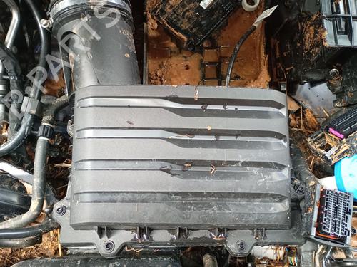 Used Air filter box Air filter box VW POLO VI (AW1, BZ1, AE1) 1.0 TSI (95 hp) 33399324 33399324