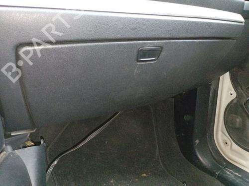 Used Glove box BMW 1 (E87) 118 d (122 hp) 27297554