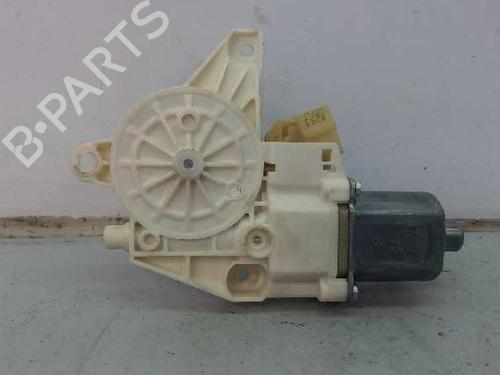 Used Left front window motor MERCEDES-BENZ C-CLASS (W204) [2007-2015]  5931074