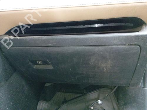 Used Glove box Glove box TOYOTA RAV 4 V (_A5_, _H5_) 2.5 Hybrid AWD (AXAH54) (178 hp) 40448167 40448167