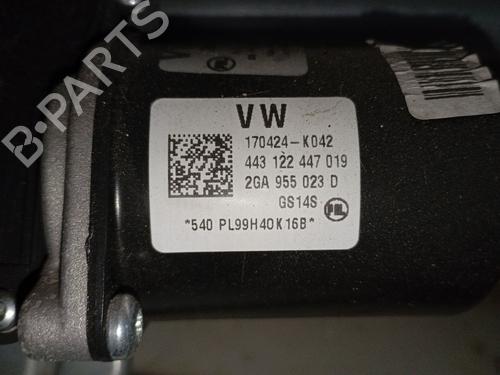 Used Front wiper motor Front wiper motor VW T-ROC (A11, D11) 2.0 TDI SCR (116 hp) 32988363 32988363
