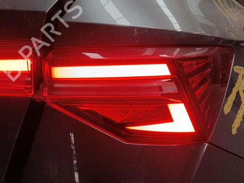 Used Right taillight Right taillight SKODA KAROQ (NU7, ND7) 1.5 TSI (150 hp) 33462788 33462788