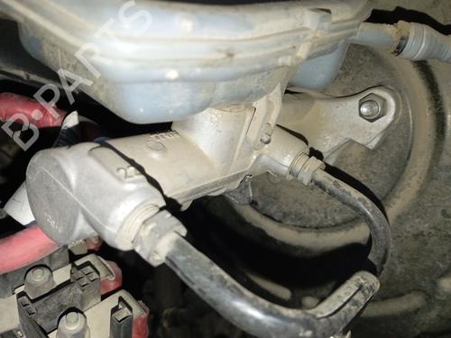 brake-master-cylinder-renault-trafic-iii-van-fg_-2014-40079917 main image