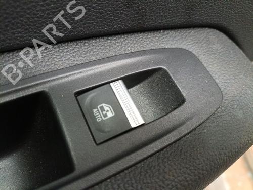 Used Left rear window switch RENAULT CAPTUR II (HF_) TCe 130 (HFMF) (131 hp) 24803878