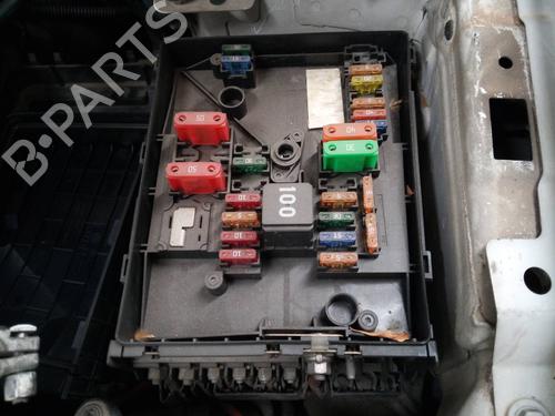 Used Fuse box VW GOLF VI (5K1) 1.6 TDI (105 hp) 16887074