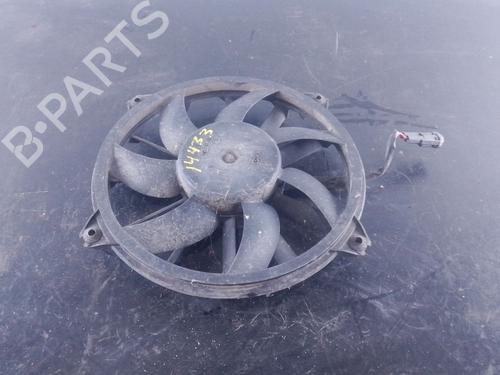 Used Radiator fan PEUGEOT 5008 (0U_, 0E_) 2.0 HDi 150 / BlueHDi 150 (150 hp) 31947294
