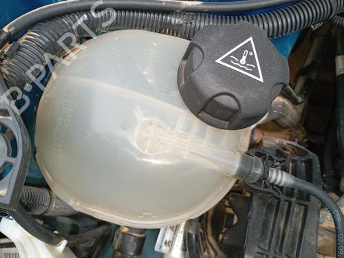 Expansion tank PEUGEOT 208 II (UB_, UP_, UW_, UJ_) 1.2 PureTech 100 | BP26523723C120 