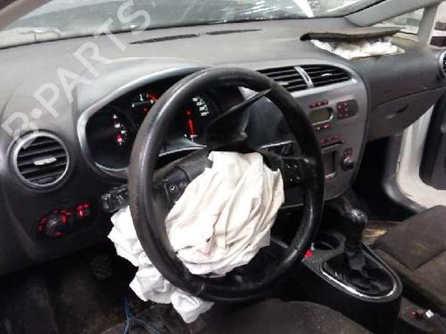 Left rear window motor SEAT LEON (1P1)  | BP3498403E23 