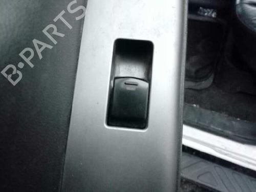 Used Left rear window switch NISSAN NAVARA NP300 (D40) 2.5 dCi 4WD (D40TT, D40T, D40M, D40BB) (190 hp) 2552201