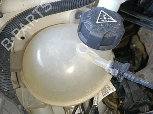 Used Expansion tank PEUGEOT 208 I (CA_, CC_) 1.2 VTI 82 (82 hp) 28051914