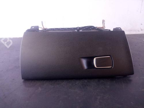 Used Glove box BMW 1 (F20) 116 d (116 hp) 17920953