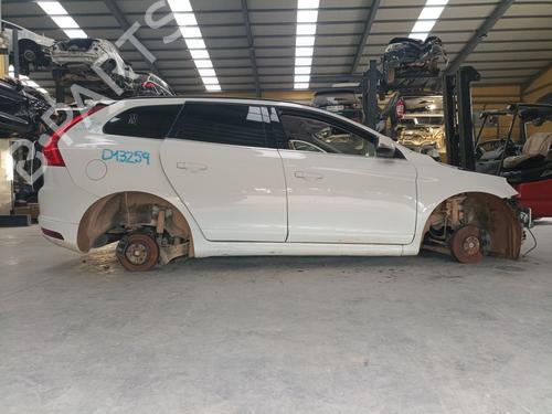 Right headlight VOLVO XC60 I SUV (156) D3 | BP30697858C29 