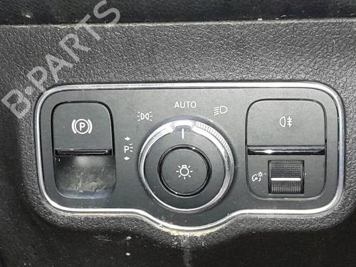 Used Headlight switch MERCEDES-BENZ GLB (X247) GLB 200 d 4-matic (247.613) (150 hp) 24850166