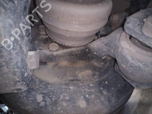 Used Left rear steering knuckle MITSUBISHI PAJERO III (V7_W, V6_W) 3.2 Di-D (V68W) (160 hp) 17569425