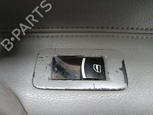 Mando elevalunas trasera derecho Mando elevalunas trasera derecho VW TOUAREG (7LA, 7L6, 7L7) 2.5 R5 TDI (174 hp) 34344558 34344558